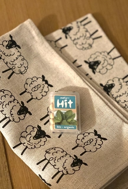 FFAEC809-06E1-41EC-8833-E9B6C4C61195